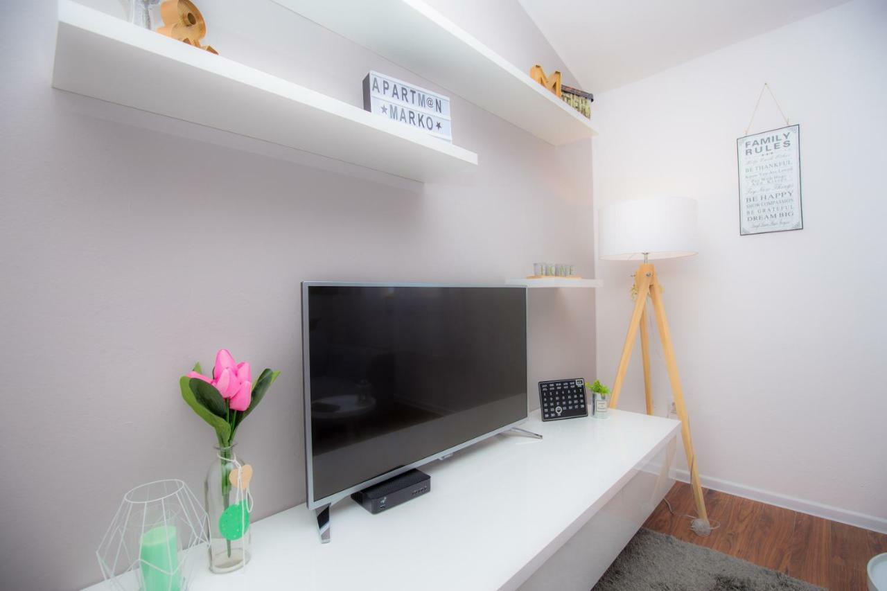 Apartman Marko Primosten Bagian luar foto