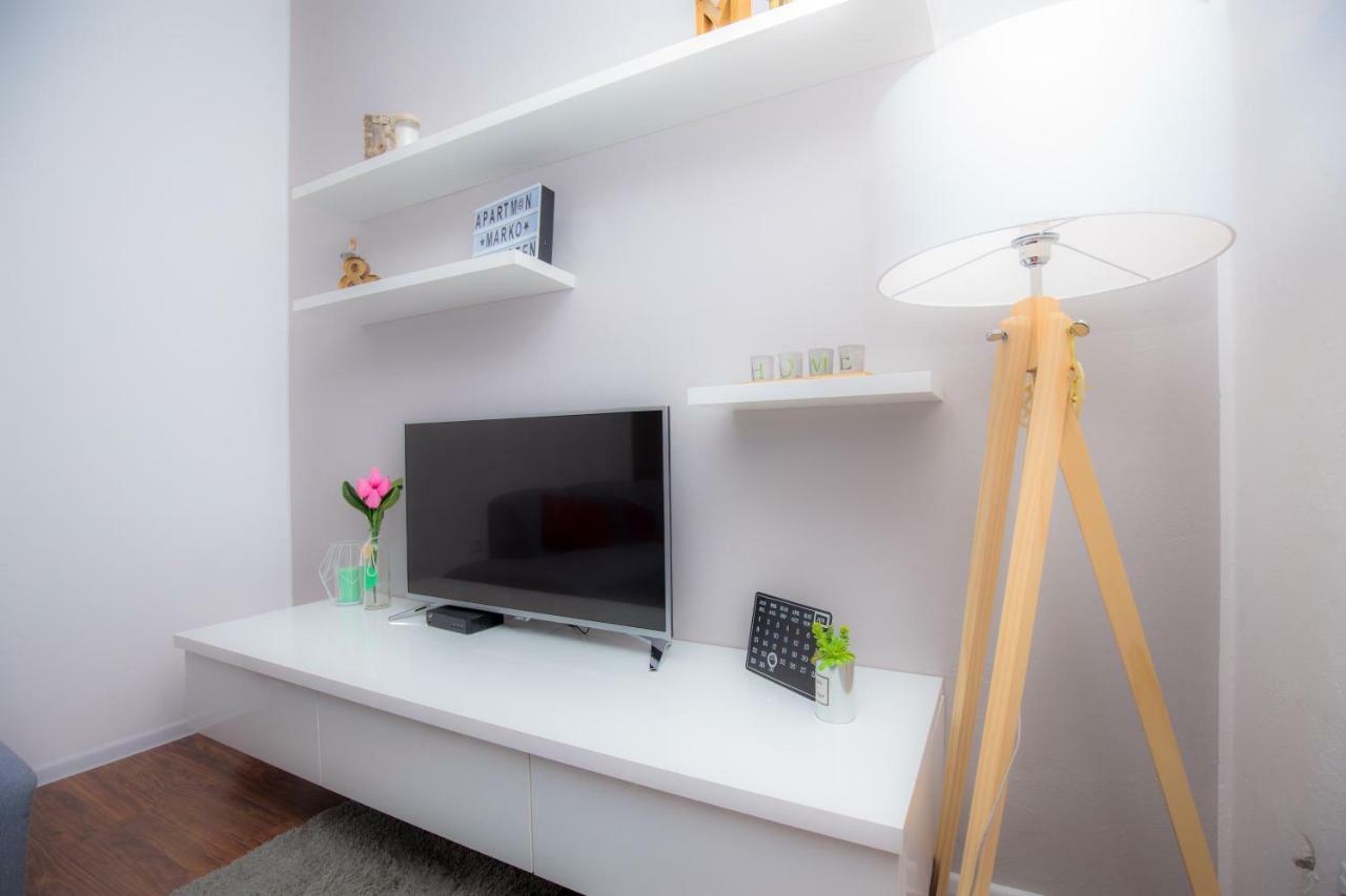 Apartman Marko Primosten Bagian luar foto