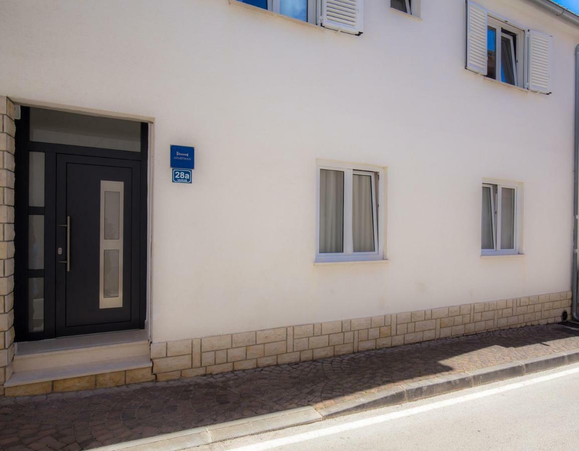 Apartman Marko Primosten Bagian luar foto