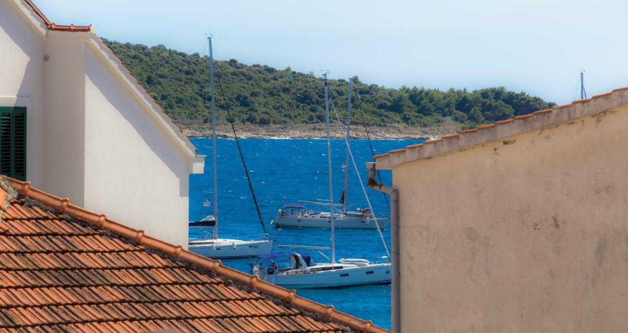 Apartman Marko Primosten Bagian luar foto